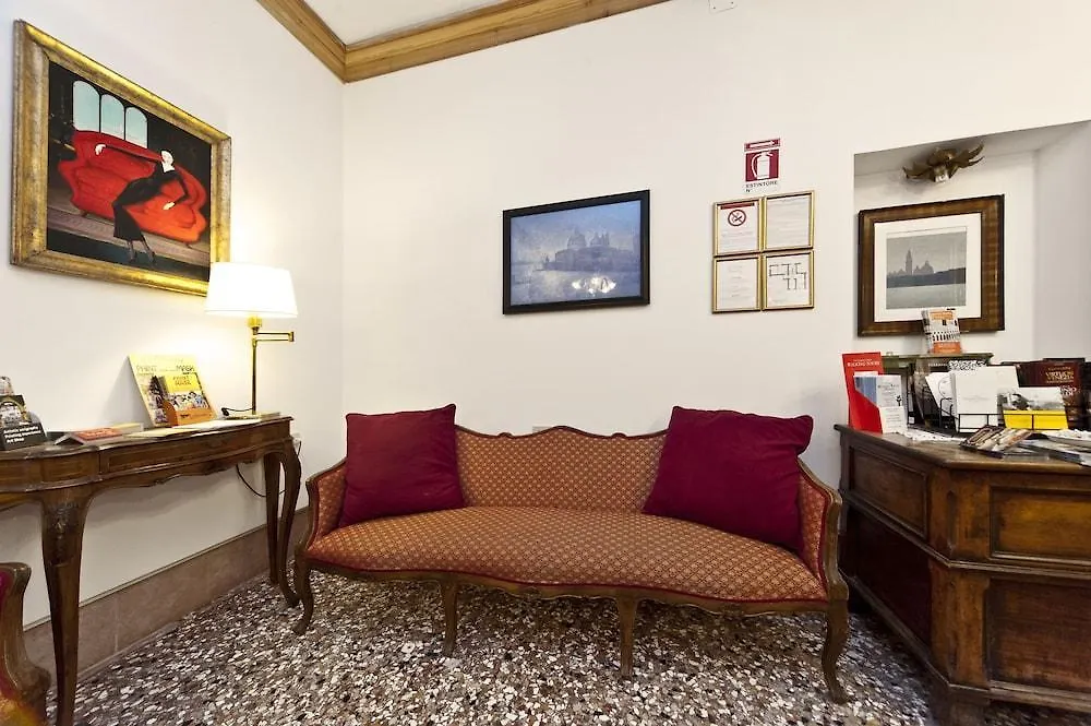 Hotel Alla Fava Benátky 2*,